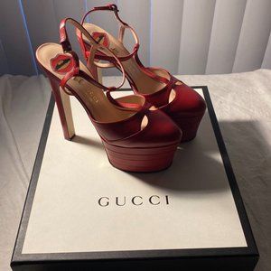 Gucci "angel" platform heels size 7 US